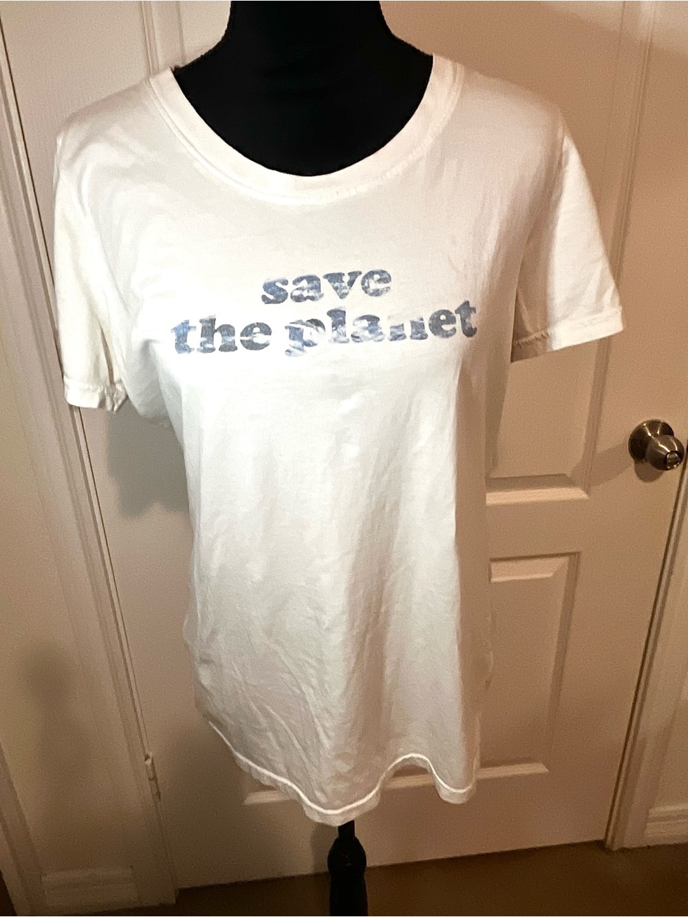 Women's White 'Save the Planet' Graphic Tee - Short Sleeve Casual Top